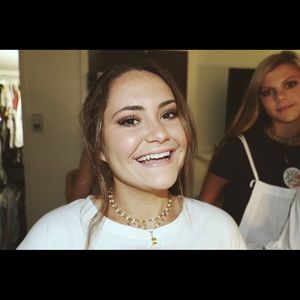 Meet your Posher, Georgia kate